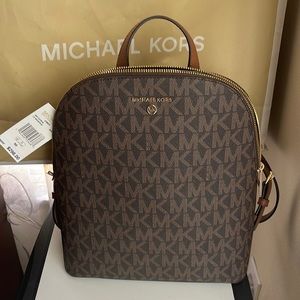 NWT Michael Kors Cindy Medium Logo Backpack